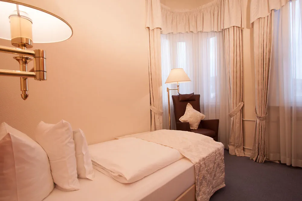 Hotel Savoy Hannover 4*,